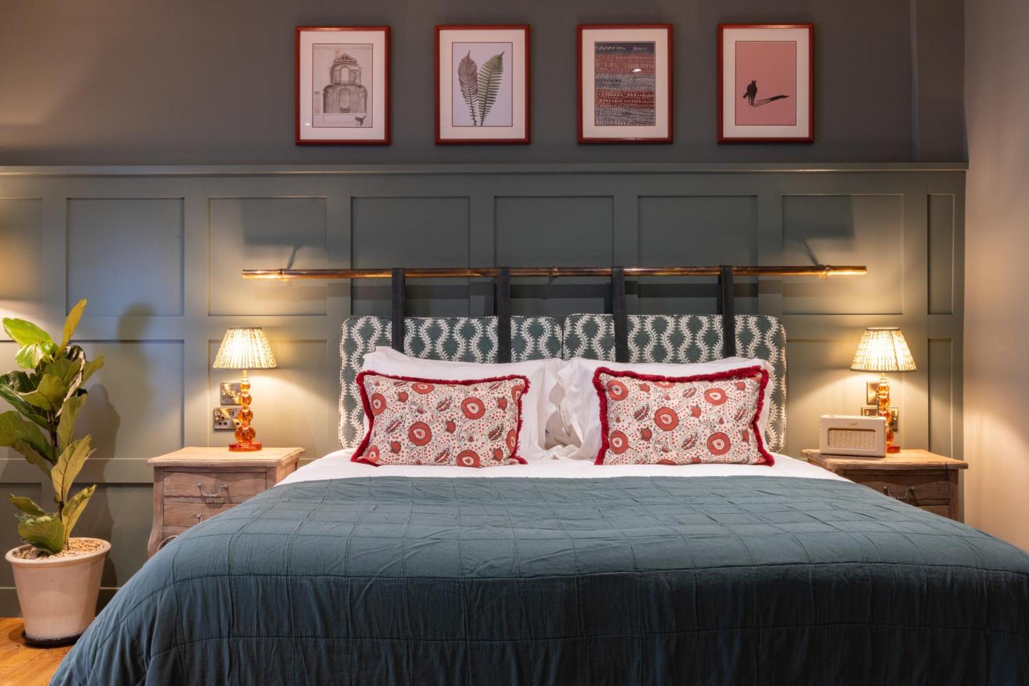 The Coat And Bear - A Heartwood Inn Newbury  Exteriér fotografie