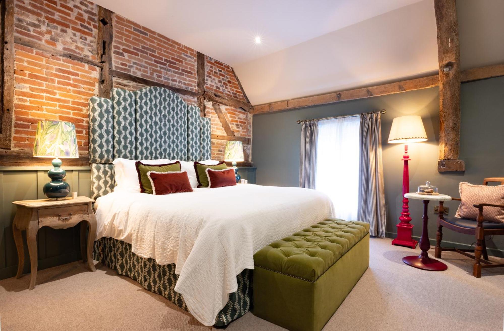 The Coat And Bear - A Heartwood Inn Newbury  Exteriér fotografie