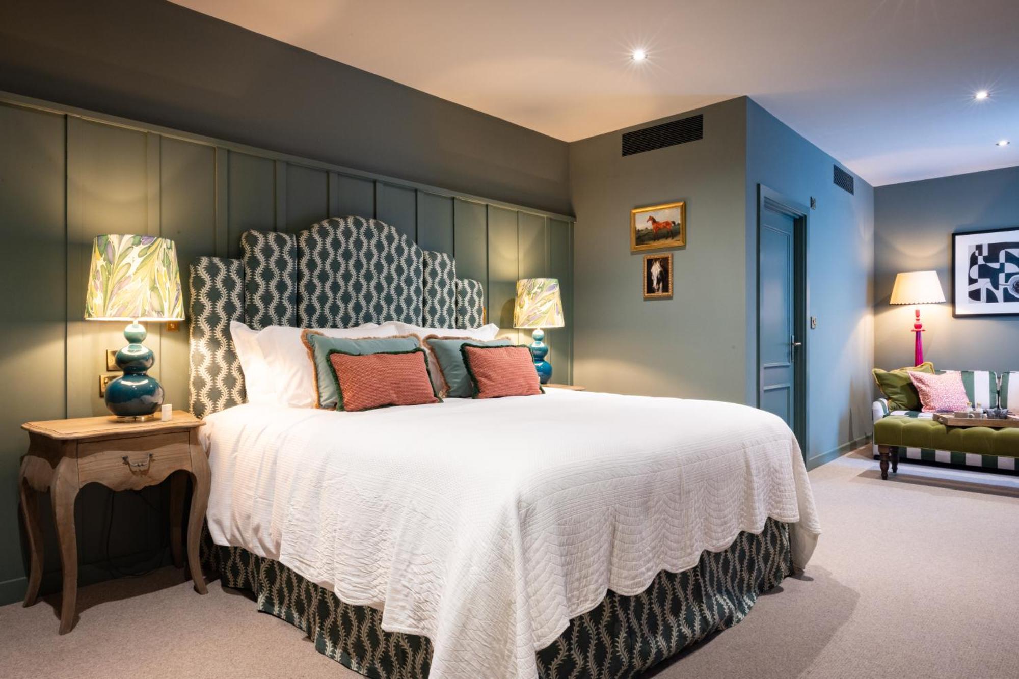 The Coat And Bear - A Heartwood Inn Newbury  Exteriér fotografie
