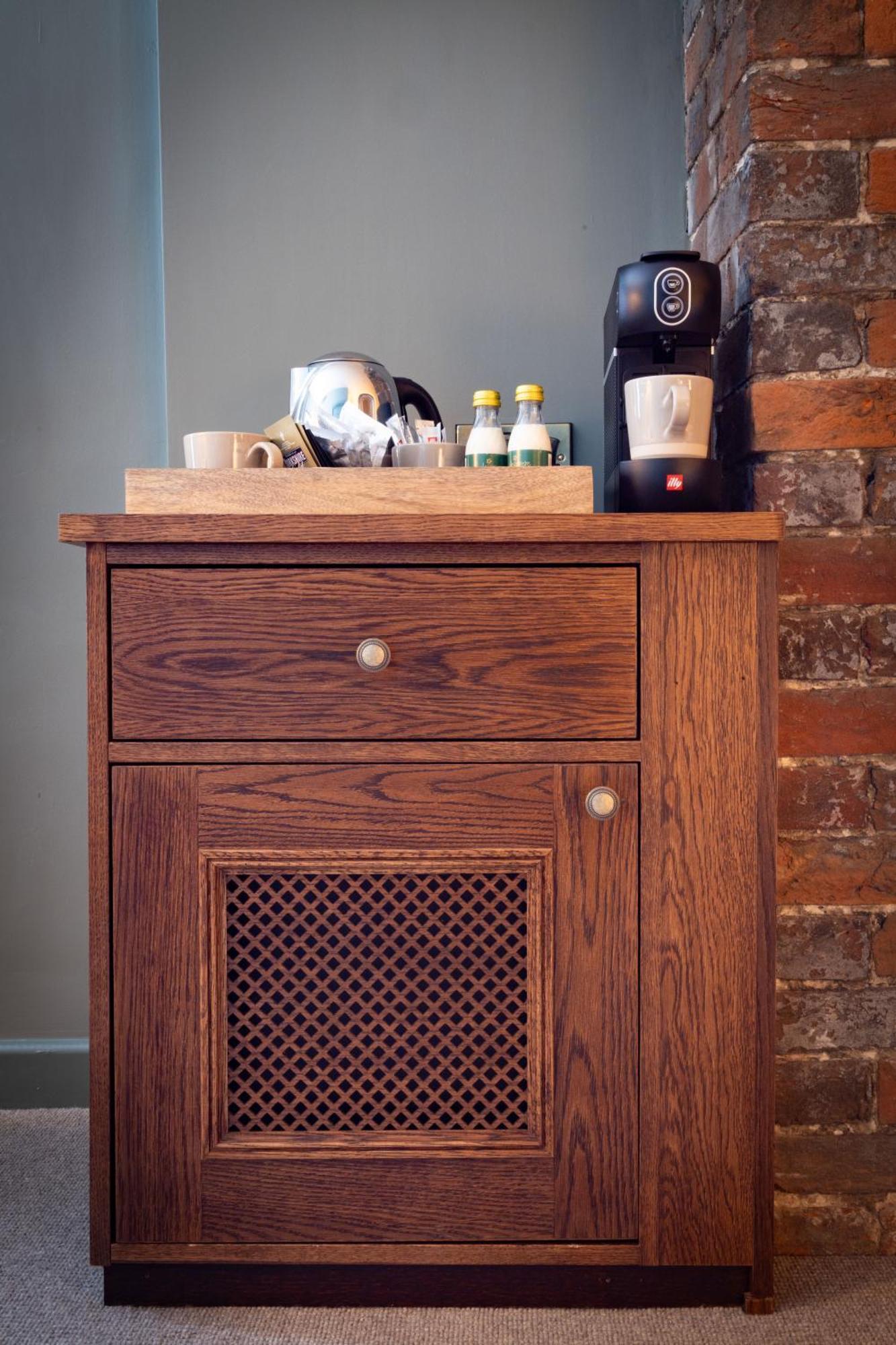 The Coat And Bear - A Heartwood Inn Newbury  Exteriér fotografie
