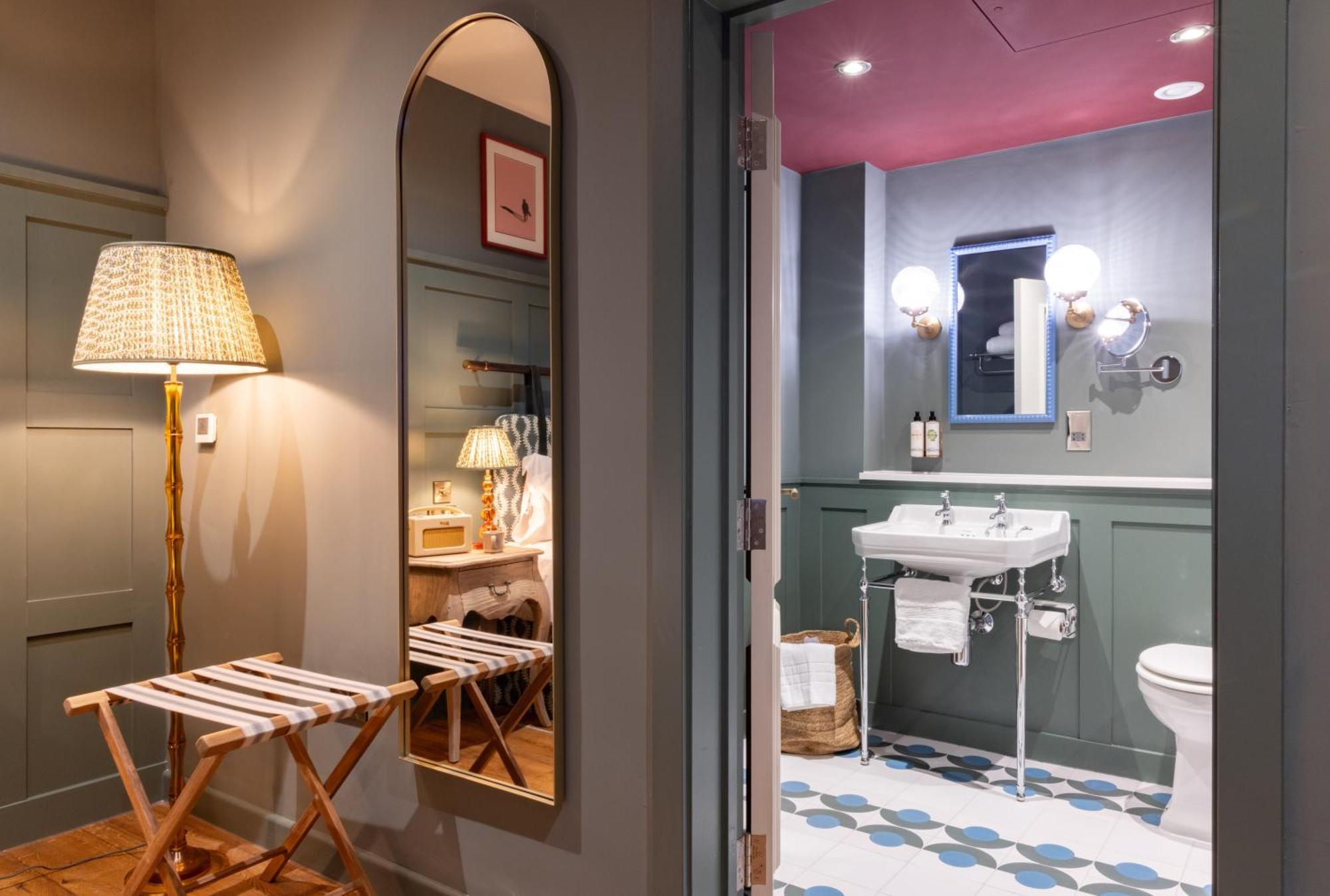 The Coat And Bear - A Heartwood Inn Newbury  Exteriér fotografie