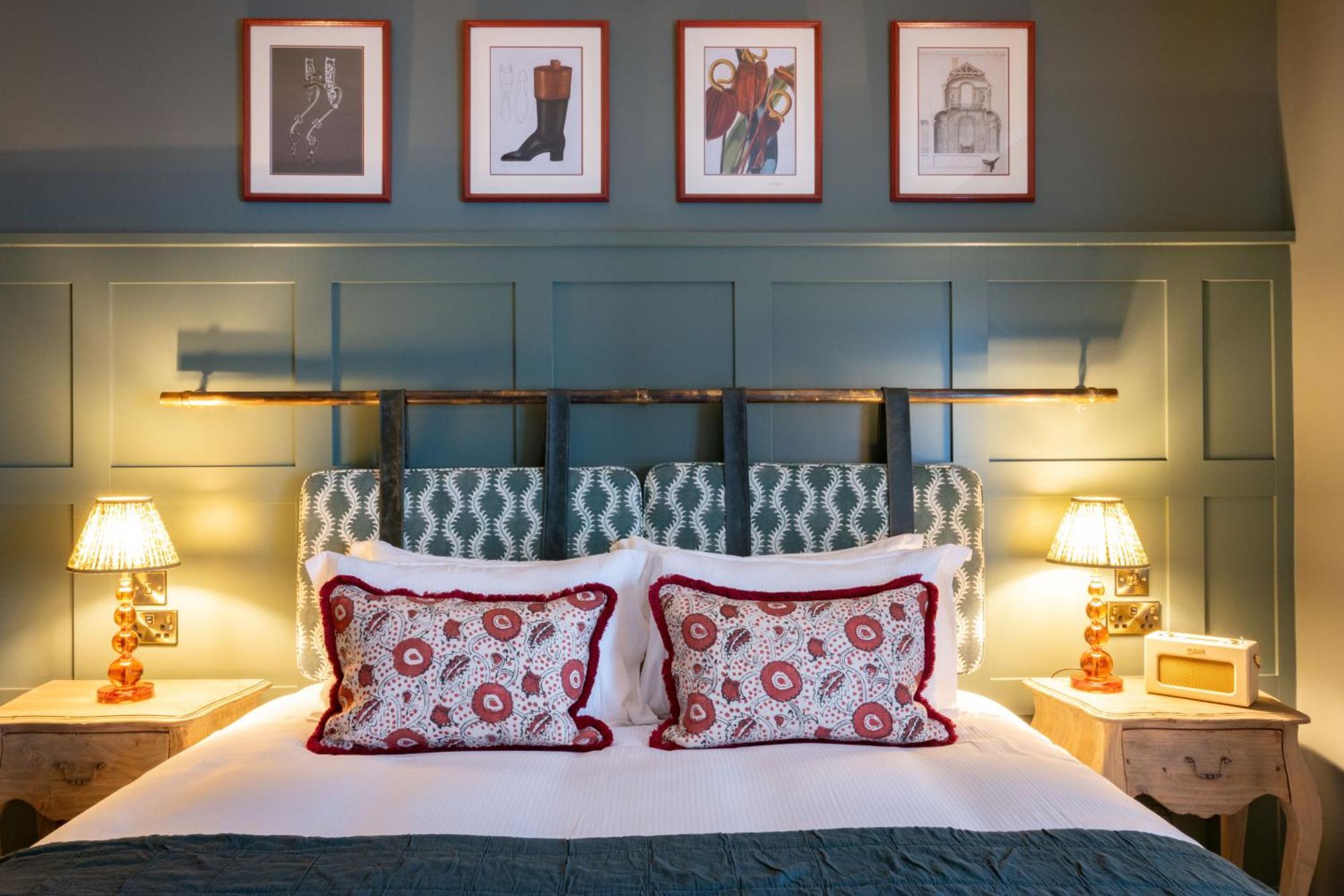 The Coat And Bear - A Heartwood Inn Newbury  Exteriér fotografie